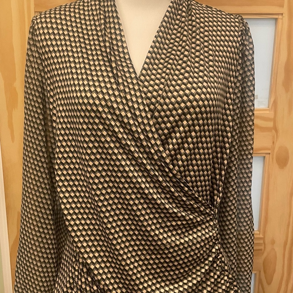 Status by Chenault Geometric Top Sz L